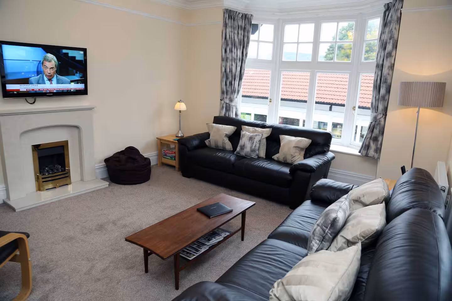 holland-living-room-sofa-tv